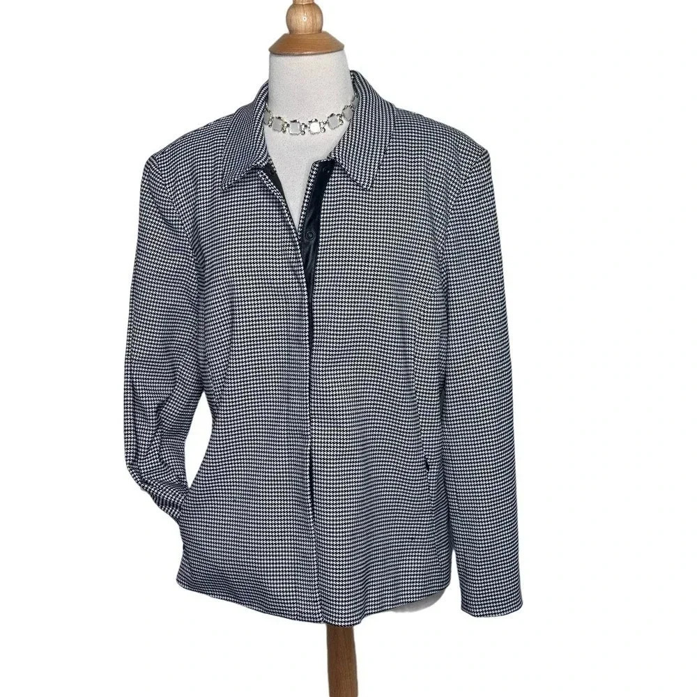 Norton Studio 14 black &‎ white houndstooth stretch classic snap button jacket